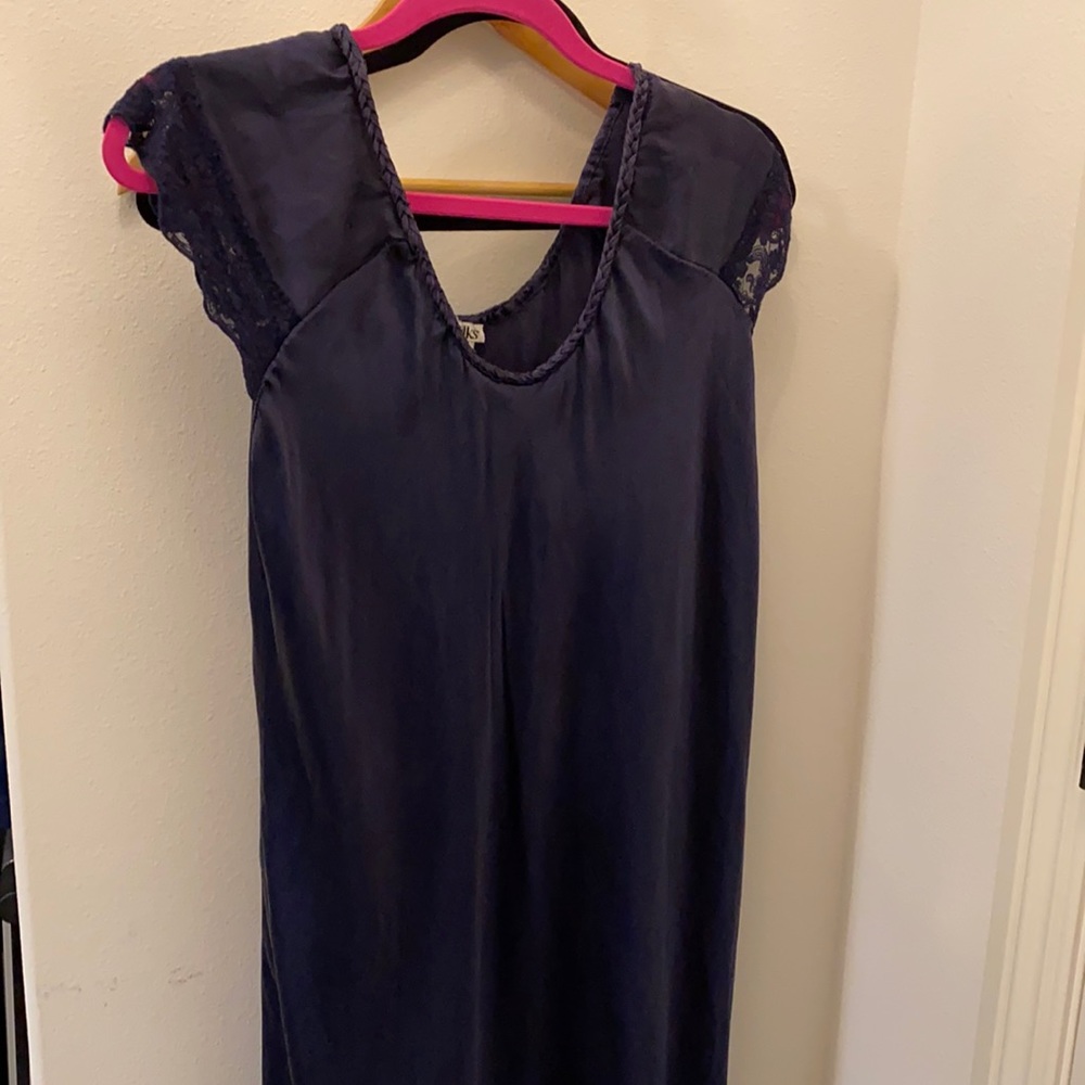 Wintersilks 100 percent silk nightgown size M navy